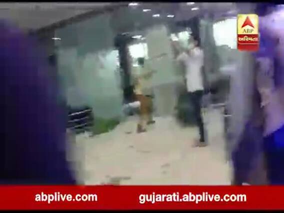  iPhoneની મેન્યુફેક્ચરિંગ ફેક્ટરીમાં કર્મચારીઓએ કરી તોડફોડ, પગાર ન મળ્યાનો લગાવ્યો આરોપ