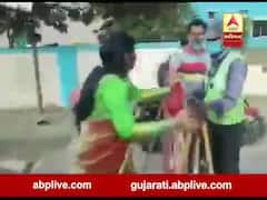 ટોલ પ્લાઝા પર ગાડી રોકી તો ભડકી YSR કોગ્રેસની મહિલા નેતા, કર્મીને મારી દીધો લાફો, જુઓ વીડિયો 