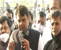 'राजा उदार झाला, हाती भोपळा दिला', शेतकरी मदतीवरुन देवेंद्र फडणवीसांचा मुख्यमंत्र्यांवर हल्लाबोल