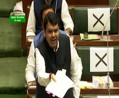 #MarathaReservation फडणवीसांचा सरकारवर हल्लाबोल, सर्वोच्च न्यायालयात चुकीचा युक्तीवाद केल्याचा दावा