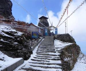 Tungnath Dham पहुंच रहे सैलानी भूले अपनी मर्यादा, जानिए क्या है पूरा मामला| ABPGanga 