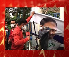 ৭টায় বাংলা (২): ঠিকা শ্রমিকদের সম্মেলনে রণক্ষেত্র নেতাজি ইন্ডোর স্টেডিয়াম চত্বর, ডায়মন্ড হারবার পুলিশ জেলার এসপি (SP) বদল