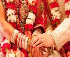 शादी के दिन Corona Positive निकली दुल्हन, फिर ऐसे लिए 7 फेरे | Purab Pashchim 