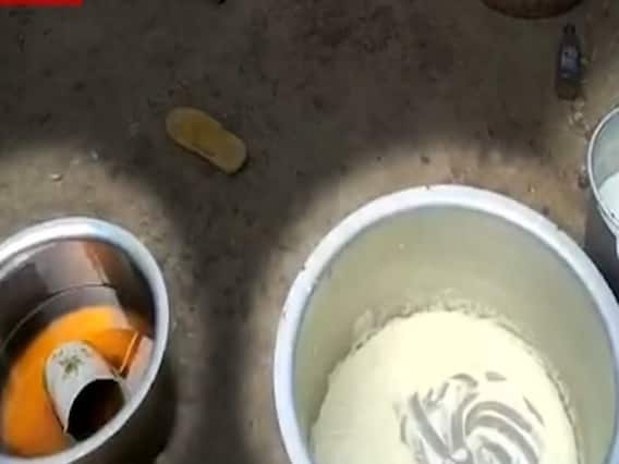 MP में पकड़े गए नकली दूध बनाने वाले मिलावटखोर; बिजनौर में बेची जा रहीं 'जहरीली' सब्जियां