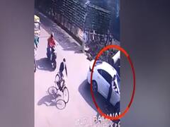 Man killed by a moving dumper in MP's Indore