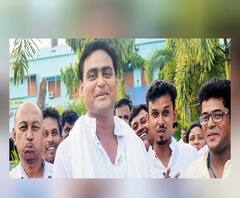 দলবদলের জল্পনা ওড়ালেন শান্তনু ঠাকুর, জ্যোতিপ্রিয়কে কটাক্ষ দিলীপ ঘোষের