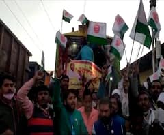 Bharat Bandh | स्वाभिमानी शेतकरी संघटना आक्रमक; मलकापूरमध्ये पाऊण तास नवजीवन एक्स्प्रेस रोखून धरली