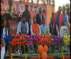 আজ বাংলায়: বিজেপির সঙ্গে যোগাযোগ রাখছেন রায়-বন্দ্যোপাধ্যায়, হাওড়ায় গিয়ে জল্পনা বাড়ালেন সৌমিত্র খাঁ, নীতি নিয়ে রাজনীতি করি, পাল্টা অরূপ রায়