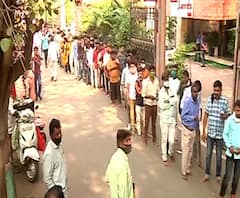 Shirdi Sai Baba Temple | शिर्डीमध्ये देशभरातल्या साई भक्तांची मोठी गर्दी