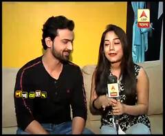 হয় মা নয় বৌমা: নতুন ফ্ল্যাটে আড্ডায় রুদ্রজিৎ-প্রমিতা