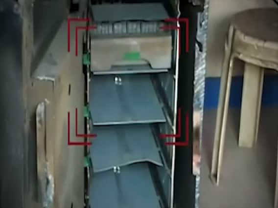 Gang which loots ATMs caught in Surat | Sansani