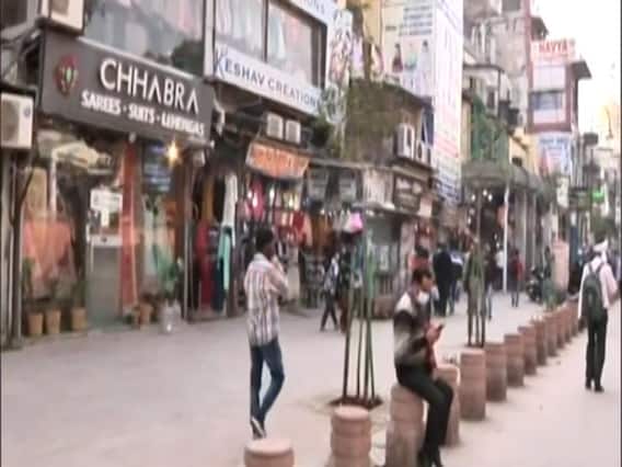 भारत बंद के बावजूब दिल्ली का चांदनी चौक बाजार खुला, लेकिन भीड़ कम