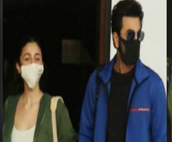 Alia-Ranbir To Get Engaged Today | आलिया भट्ट आणि रणबीर कपूरचा आज साखरपुडा होणार?