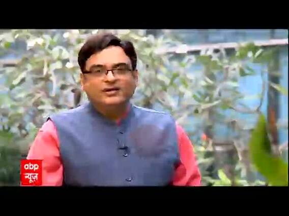 Imlie climbs tree to collect honey from beehive | Behind the scenes