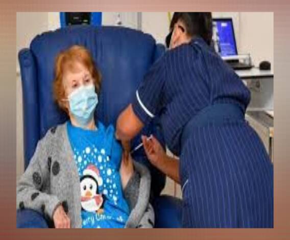 Corona Vaccine: ব্রিটেনে শুরু ভ্যাকসিনেশন, প্রথম ফাইজার টিকা নিলেন ৯০ বছরের Margaret Keenan
