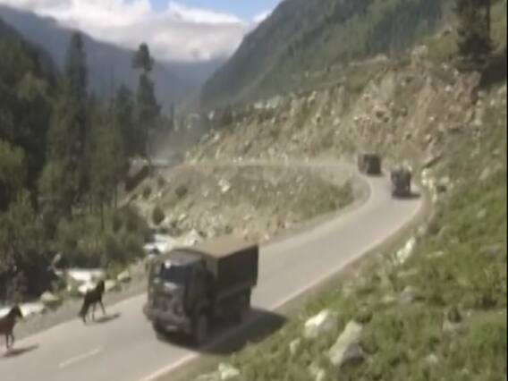 Jammu और Kashmir में सुरक्षा बलों पर आतंकी हमला, Srinagar के साजगीरपोरा में फायरिंग में एक जवान घायल