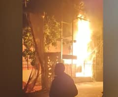  Lucknow- कल्याण मंडल में लगी भीषण आग, अफरा-तफरी का माहौल