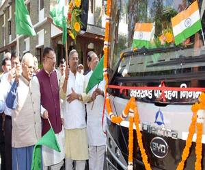 Dehradun में 30 Electric Buses चलाने की तैयारी, Smart City के तहत सर्विस की शुरुआत| ABPGanga 