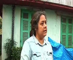 প্রথমে ধারাল অস্ত্রের কোপ, তারপর ইট, হরিদেবপুরে আক্রান্ত প্রাক্তন পুলিশ কর্মীর মেয়ে! প্রোমোটারকে বাড়ি না দেওয়ার জের?