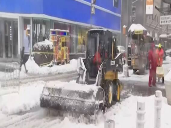 America: New York Times Square covered in white sheet of snow | ABP Special