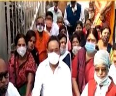 রিষড়া সেবাসদন খোলার দাবিতে বিক্ষোভ BJP-র, নেতৃত্বে শমীক ভট্টাচার্য 