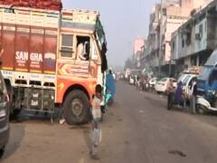 8 December Bharat Bandh : भारत बंद की वजह से खाली पड़ी है Azadpur मंडी | Ground Report