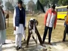 Haryana के Deputy CM Dushyant Chautala के खिलाफ Jind में किसानों का प्रदर्शन 