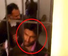  CMO कार्यालय में शिक्षकों से रिश्वत लेने का वीडियो वायरल, दो कर्मचारी को नौकरी से निकाला गया