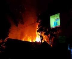 Purbasha Fire Update: পূর্বাশা আবাসনের পাশের ঝুপড়িতে বিধ্বংসী আগুন, ঘটনাস্থলে ১৫টি ইঞ্জিন