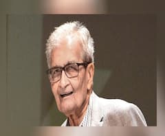 শিরোনাম: শান্তিনিকেতনের বাড়ি বিতর্কে মুখ খুললেন অমর্ত্য সেন, পাশে থাকার আশ্বাস দিয়ে অমর্ত্য সেনকে চিঠি মমতার, পাল্টা বিজেপি