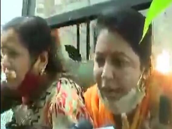 ભારત બંધ: રાજકોટમાં દુકાનો બંધ કરાવવા નિકળેલા કૉંગ્રેસના મહિલા કાર્યકરોની અટકાયત