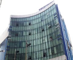 'বিক্ষোভ চলবে', উচ্চ প্রাথমিকে শিক্ষক নিয়োগের দাবিতেএসএসসি ভবনের সামনে রাতভর অবস্থান