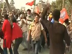 West Bengal: Clash between police and BJP turns violent in Siliguri | Master Stroke