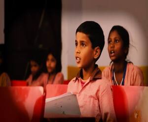 सिर्फ 15 मिनट में सीखना है पढ़ना तो देखिए ये रिपोर्ट | Mudde Ki Baat | ABP Ganga 