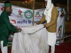 Farmers Protest: Noida Link Road पर डटे रहने की तैयारी में किसान । Ground Report