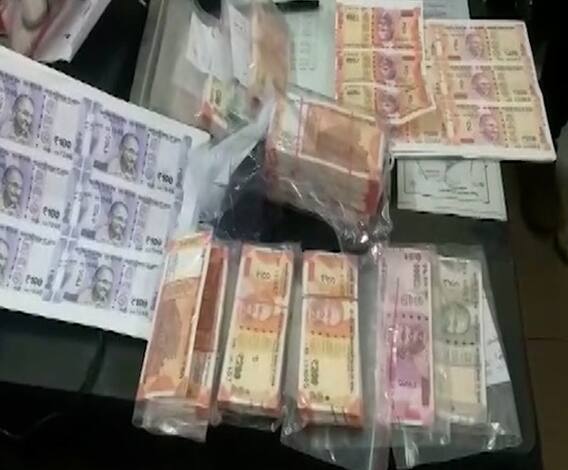Aurangabad Crime | औरंगाबादेत बनावट नोटा छापणारी टोळी अटकेत; शंभर, दोनशे, दोन हजारांच्या नोटा जप्त