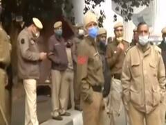 Delhi Police completes preparations at Badarpur Border to stop farmers | Ground Report 