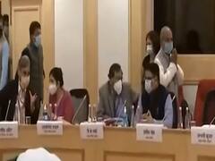 Govt offers to resume talks, farmers reject | Hoonkar