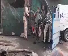 কাশ্মীরের গান্দেরওয়ালে জঙ্গি হানায় আহত তিন CRPF জওয়ান, এলাকা সিল করে তল্লাশি চালাচ্ছে যৌথবাহিনী