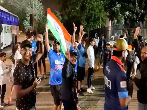 India Vs Australia: तीसरे वनडे में भारत की जीत पर कैनबरा में भारतीय फैंस उत्साह में