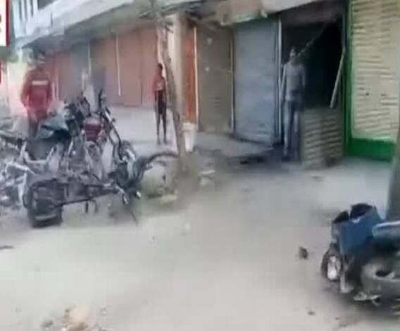 আজ বাংলায়: রাজনৈতিক হিংসার আবহে আইনশৃঙ্খলা নিয়ে ফের সরব রাজ্যপাল, করোনা আবহেই বড়দিন উদযাপন রাজ্যবাসীর 