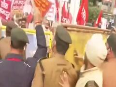 Farmers' Protest: Lathi-charge in Patna 