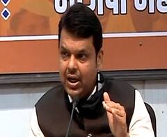 शेतकरी कायद्यासंदर्भात महाविकास आघाडीची भूमिका दुटप्पी, देवेंद्र फडणवीस यांचा राज्य सरकारला टोला