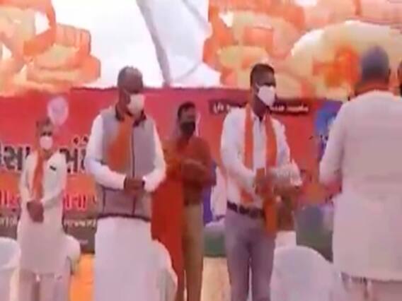 અમરેલીમાં કોગ્રેસ વર્ચસ્વ ધરાવતી આ APMCના ડિરેક્ટરો ભાજપમાં જોડાયા, જુઓ વીડિયો