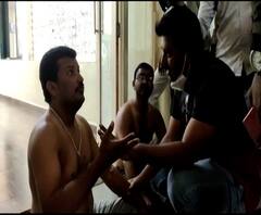 पंचायत समिती सदस्यांचं अर्धनग्न आंदोलन, जि.प. सीईओंच्या दालनासमोर पोलीस-आंदोलकांमध्ये झटापट