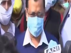 किसान आंदोलन: किसानों से मिले Arvind Kejriwal, बोले-'मैं CM नहीं सेवादार के तौर पर आया हूं'