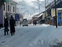 BRO Jawans & Ladakh Traffic Police begin snow clearance operation in Ladakh