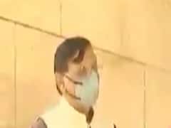 હું તો પૂછીશ: પોલીસકર્મીની બર્થ ડે પાર્ટીમાં કોવિડના નિયમોનું ઉલ્લંઘન, પાર્ટીમાં હાજર રહેનાર MLA બ્રિજેશ મેરજાએ શું કહ્યું ? જુઓ વીડિયો