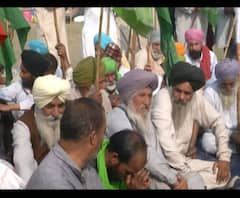 सरकार के साथ नहीं बनी बात, दिल्ली बॉर्डर पर डटे हैं किसान, दिल्ली चिल्ला बॉर्डर बंद किया गया