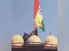 लाल किले के गुंबद से कलश उतारने का वीडियो आया सामने